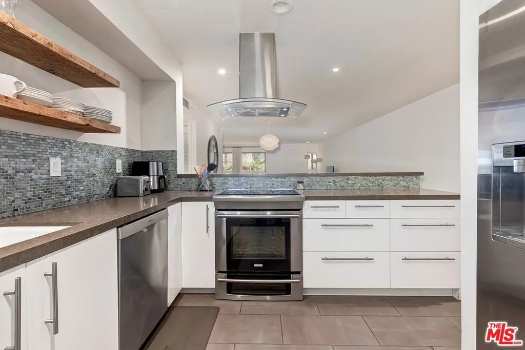 858 12th Street 4, Santa Monica, California 90403 home-pic-3